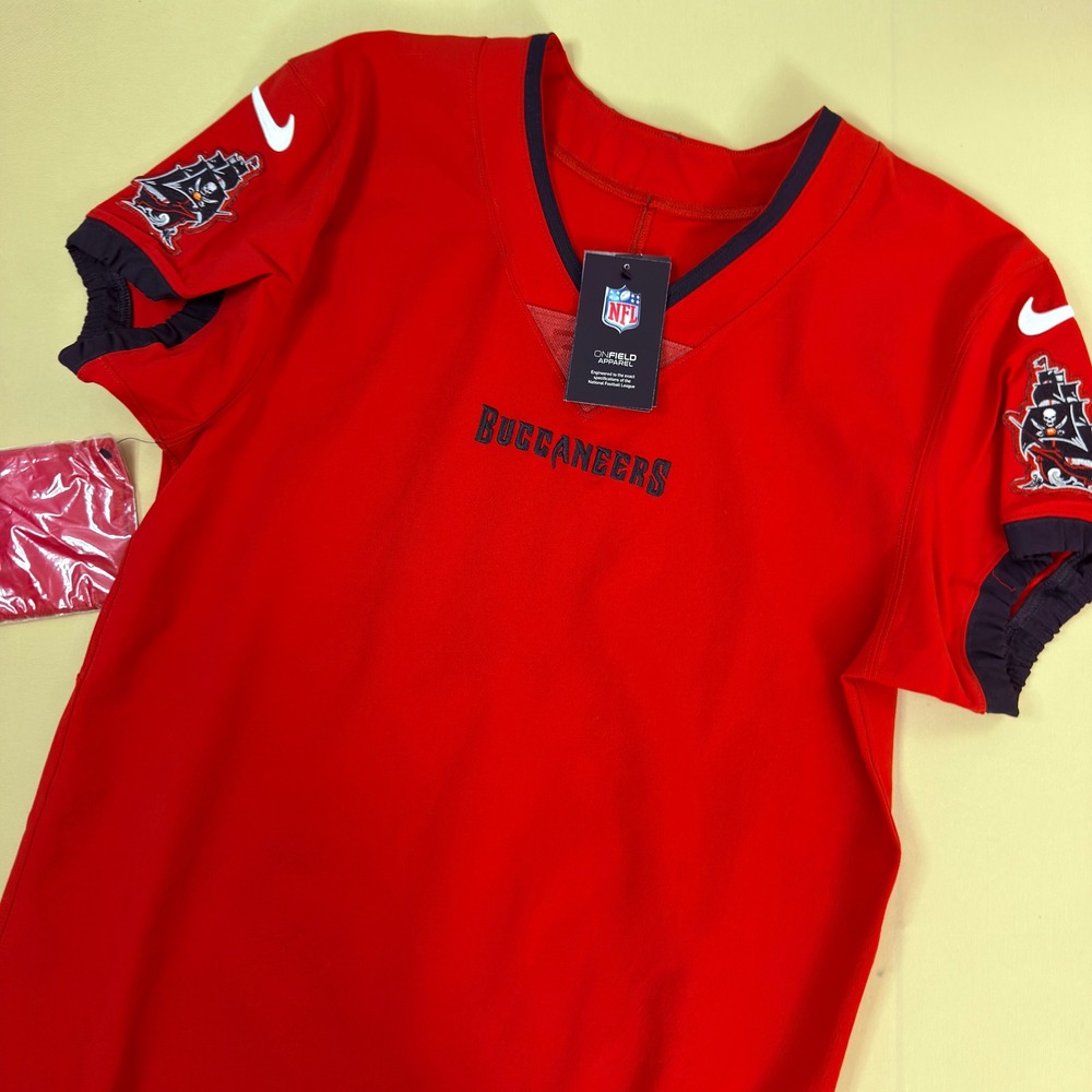 Nike NFL Jersey Mens 40 Red Tampa Bay Buccaneers On Field Authentic NWT